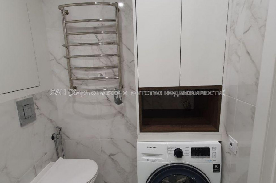 Продам квартиру, Гвардейцев Широнинцев ул. , 1  ком., 45 м², евроремонт 