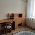 Продам квартиру, Новгородская ул. , 1  ком., 27 м², капитальный ремонт 