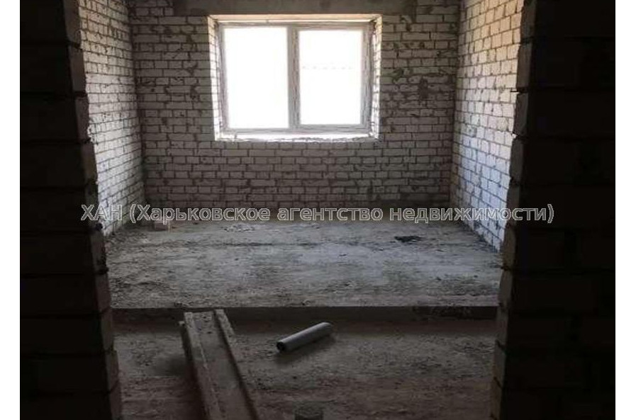 Продам квартиру, Клочковская ул. , 2 кім., 61 м², без ремонта 