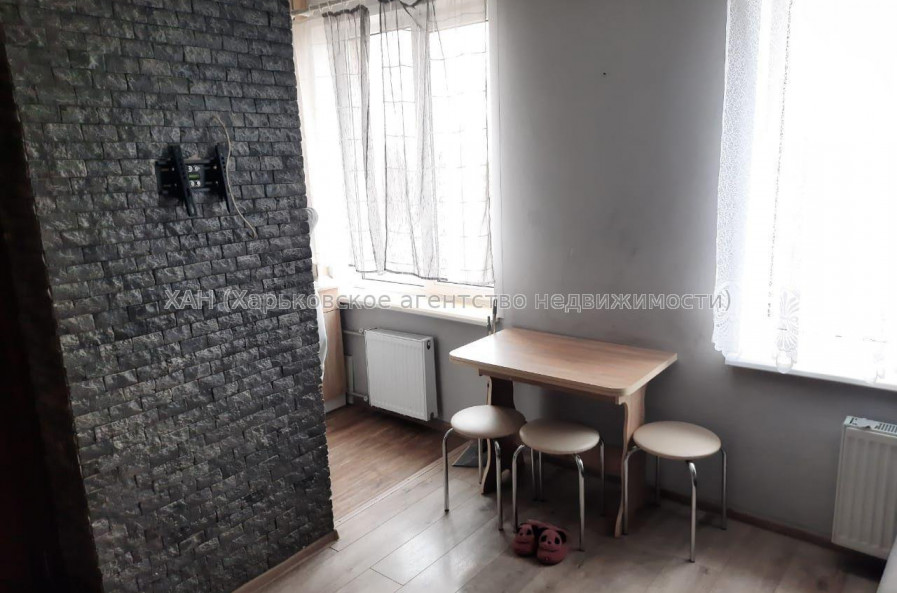 Продам квартиру, Резниковский пер. , 1 кім., 19 м², евроремонт 