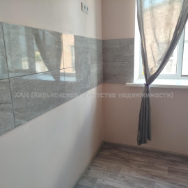 Продам квартиру, Героев Харькова просп. , 1 кім., 16 м², капитальный ремонт