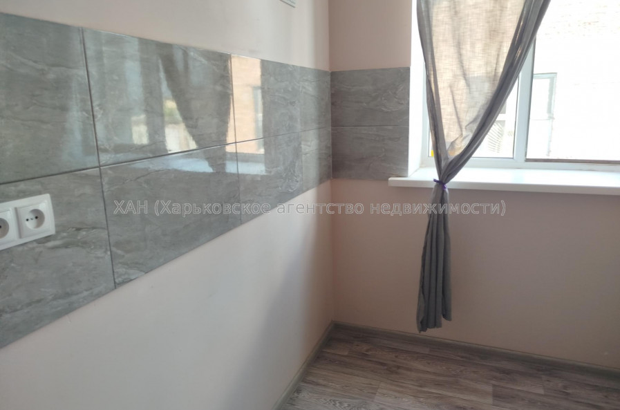 Продам квартиру, Героев Харькова просп. , 1 кім., 16 м², капитальный ремонт 