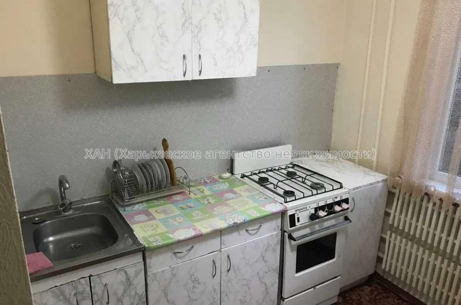 Продам квартиру, Академика Павлова ул. , 1 кім., 35 м², косметический ремонт 