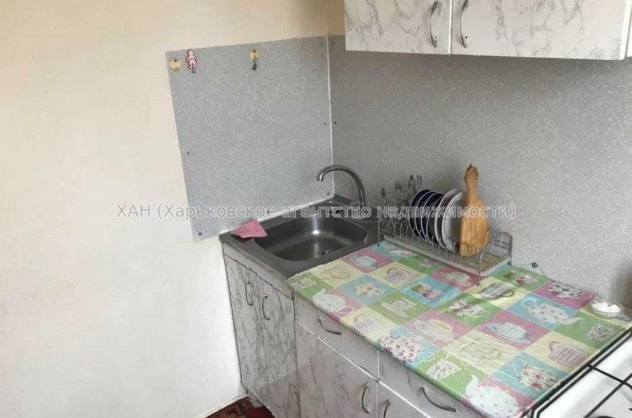 Продам квартиру, Академика Павлова ул. , 1 кім., 35 м², косметический ремонт 