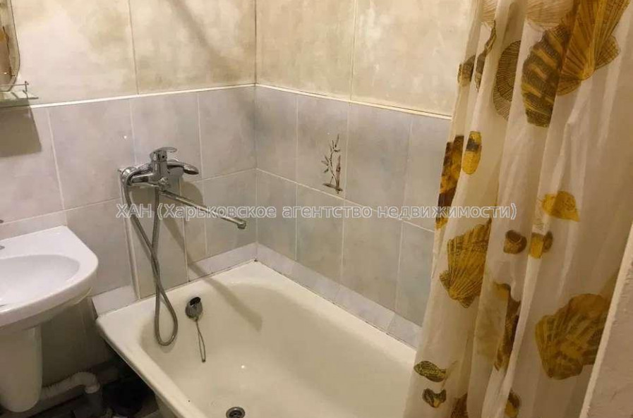 Продам квартиру, Академика Павлова ул. , 1 кім., 35 м², косметический ремонт 