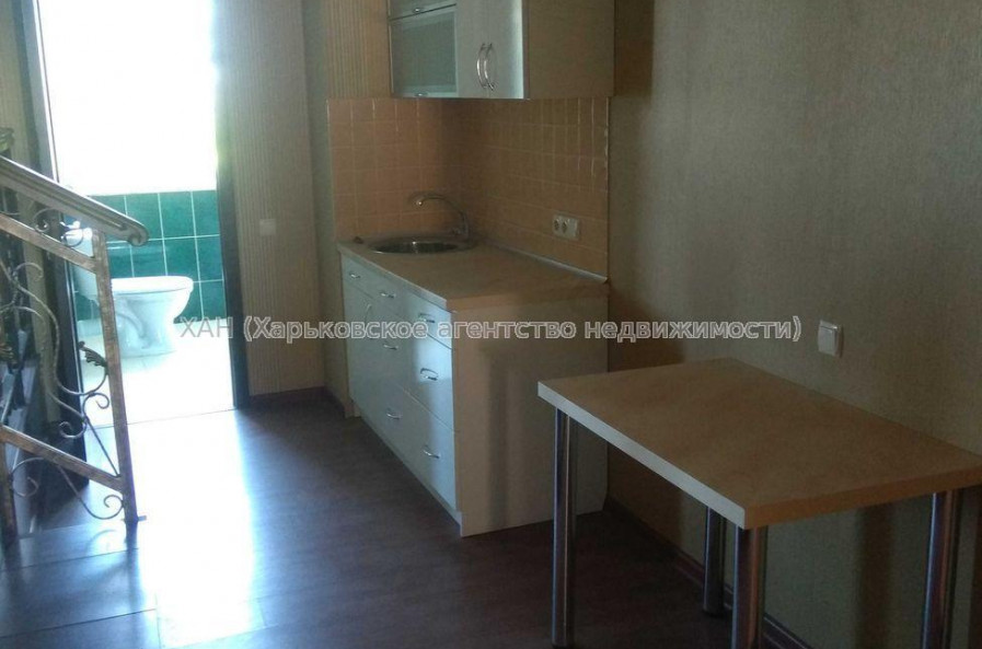Продам квартиру, Александра Орлова ул. , 1  ком., 34.20 м², капитальный ремонт 
