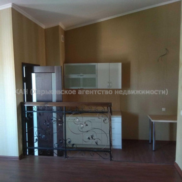 Продам квартиру, Александра Орлова ул. , 1  ком., 34.20 м², капитальный ремонт 