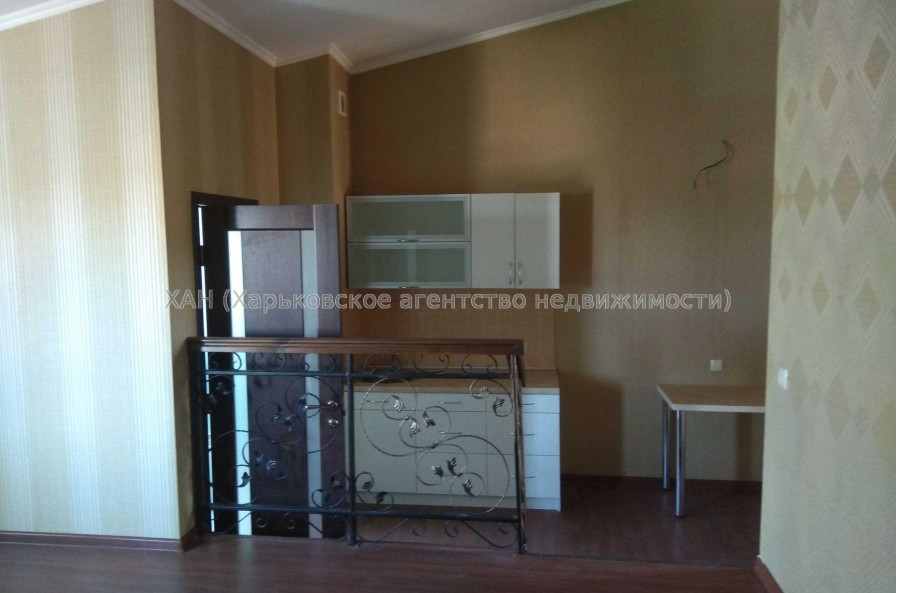 Продам квартиру, Александра Орлова ул. , 1 кім., 34.20 м², капитальный ремонт 