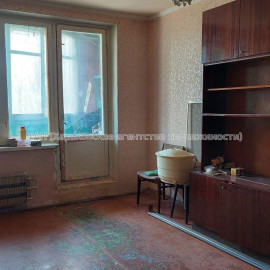 Продам квартиру, Валентиновская ул. , 2  ком., 46 м², без ремонта
