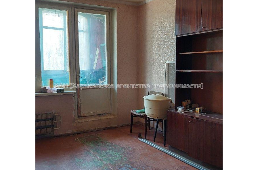 Продам квартиру, Валентиновская ул. , 2 кім., 46 м², без ремонта 
