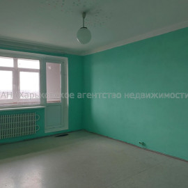 Продам квартиру, Драгомировская ул. , 3  ком., 68 м², советский ремонт