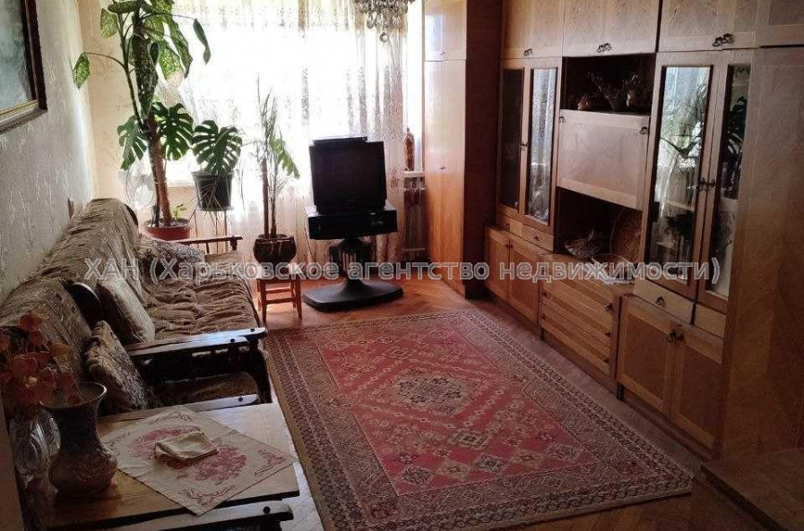 Продам квартиру, Крымская ул. , 2  ком., 47.90 м², советский ремонт 