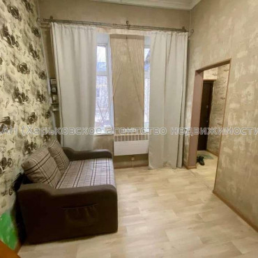 Продам квартиру, Георгия Тарасенко ул. , 1  ком., 16 м², капитальный ремонт 