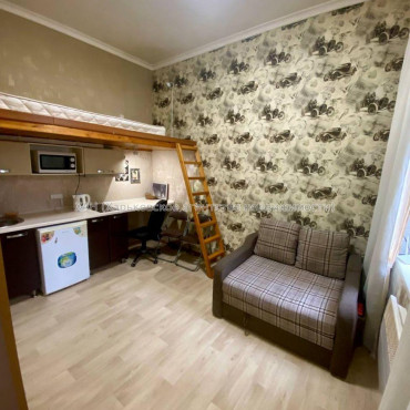 Продам квартиру, Георгия Тарасенко ул. , 1 кім., 16 м², капитальный ремонт 