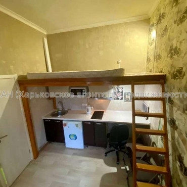 Продам квартиру, Георгия Тарасенко ул. , 1  ком., 16 м², капитальный ремонт 