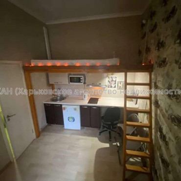 Продам квартиру, Георгия Тарасенко ул. , 1  ком., 16 м², капитальный ремонт 