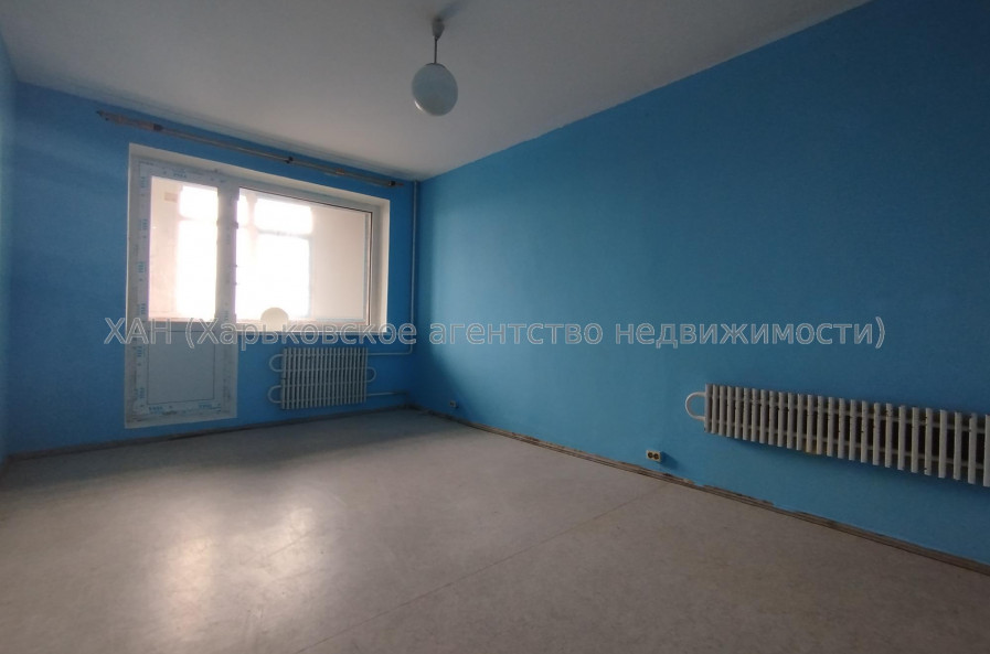 Продам квартиру, Драгомировская ул. , д. 4 , 3 кім., 68 м², советский ремонт 