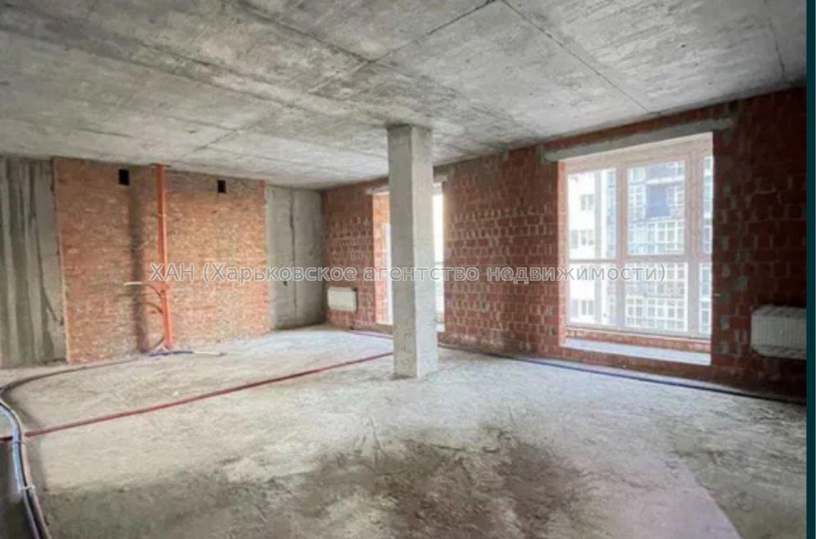 Продам квартиру, Дмитрия Антоненко ул. , 2 кім., 93 м², без ремонта 