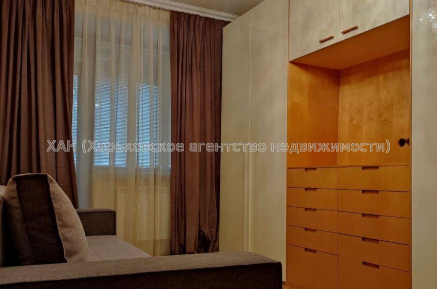 Продам квартиру, Армянский пер. , 3  ком., 86 м², капитальный ремонт 