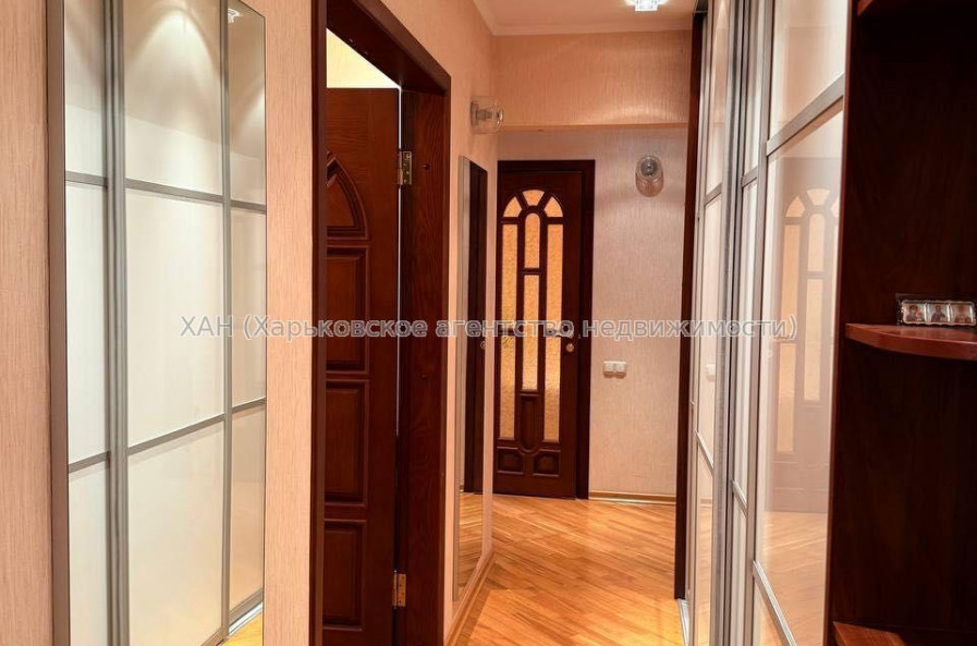 Продам квартиру, Армянский пер. , 3  ком., 86 м², капитальный ремонт 