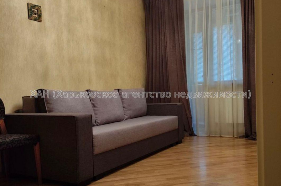 Продам квартиру, Армянский пер. , 3  ком., 86 м², капитальный ремонт 