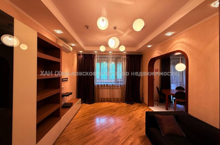 Продам квартиру, Армянский пер. , 3  ком., 86 м², капитальный ремонт 
