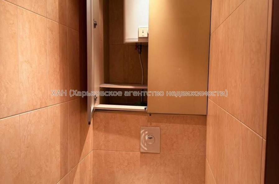Продам квартиру, Армянский пер. , 3  ком., 86 м², капитальный ремонт 