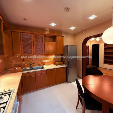 Продам квартиру, Армянский пер. , 3 кім., 86 м², капитальный ремонт 