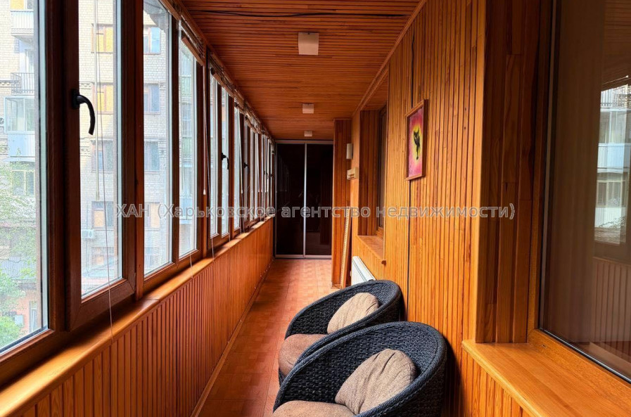 Продам квартиру, Армянский пер. , 3  ком., 86 м², капитальный ремонт 