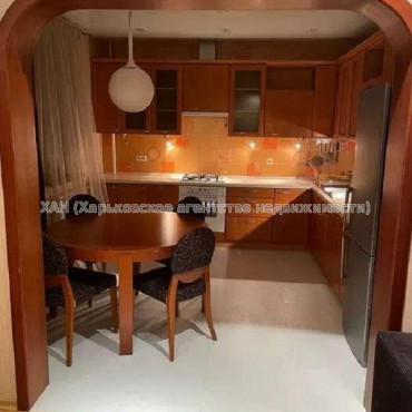 Продам квартиру, Армянский пер. , 3 кім., 86 м², капитальный ремонт 