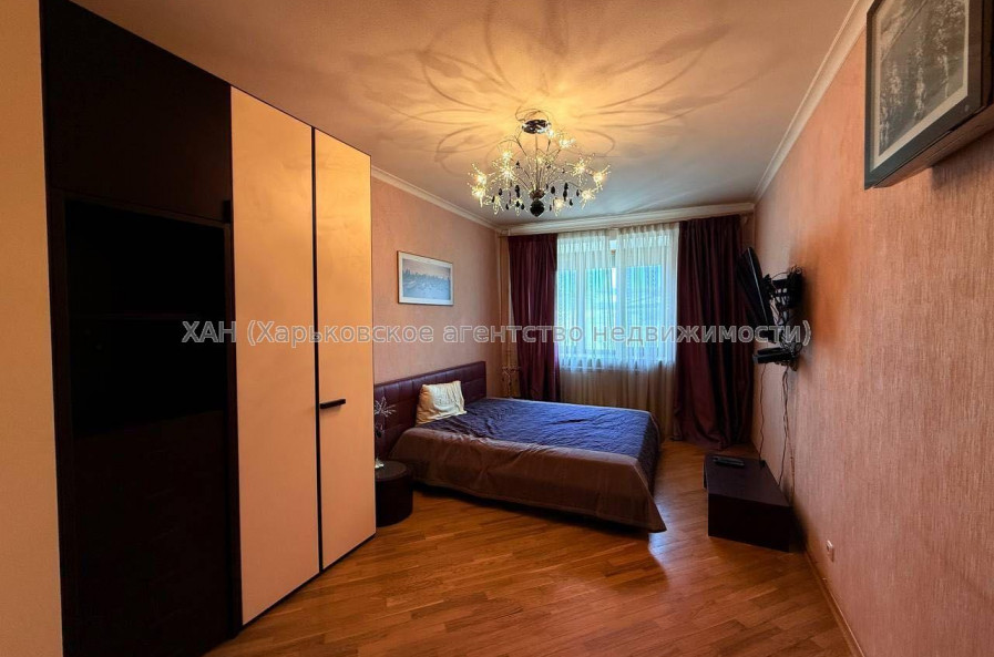 Продам квартиру, Армянский пер. , 3  ком., 86 м², капитальный ремонт 