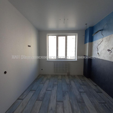 Продам квартиру, Гвардейцев Широнинцев ул. , 1  ком., 48 м², частичный ремонт 