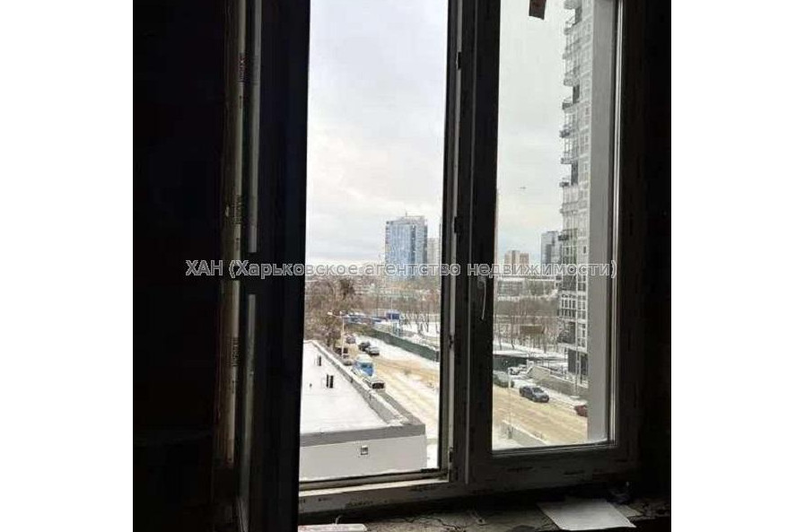Продам квартиру, Дмитрия Антоненко ул. , 2  ком., 59 м², без внутренних работ 
