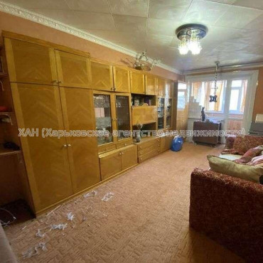 Продам квартиру, Бучмы ул. , 2  ком., 46 м², косметический ремонт 