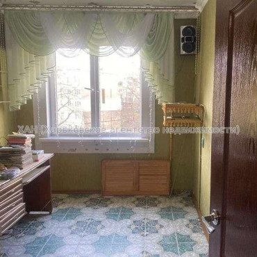 Продам квартиру, Бучмы ул. , 2  ком., 46 м², косметический ремонт 