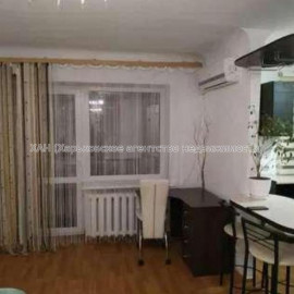 Продам квартиру, Гагарина просп. , 1  ком., 33 м², капитальный ремонт