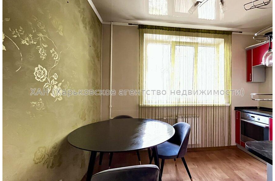 Продам квартиру, Солнечная ул. , 3  ком., 69 м², евроремонт 