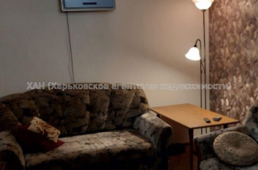 Продам квартиру, Деревянко Алексея ул. , 2 кім., 45 м², косметический ремонт 