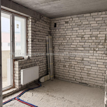 Продам квартиру, Шевченковский пер. , 1 кім., 36 м², без внутренних работ 