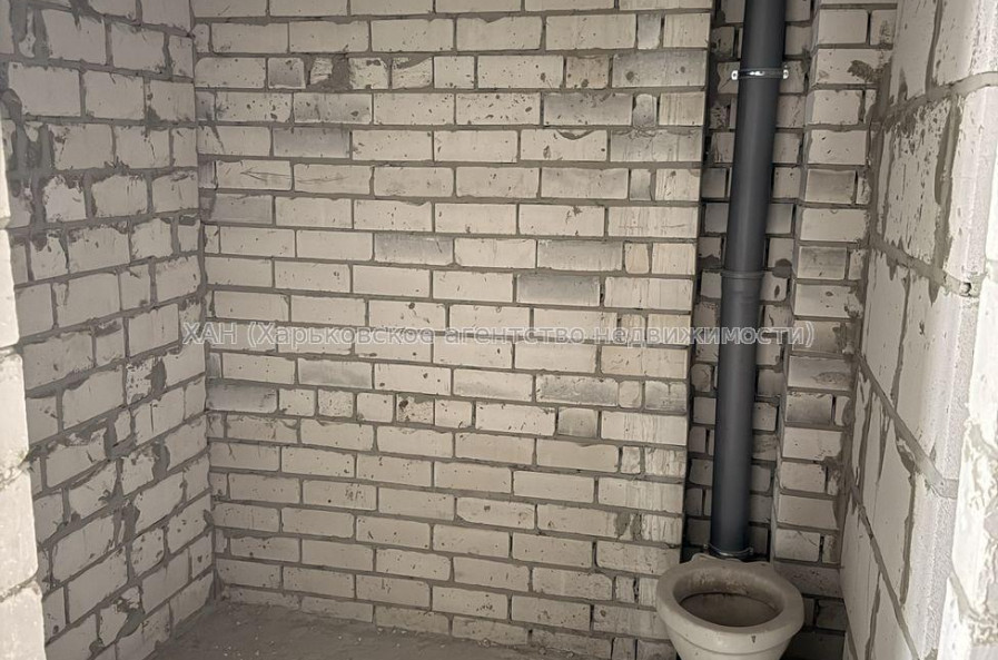 Продам квартиру, Шевченковский пер. , 1 кім., 36 м², без внутренних работ 