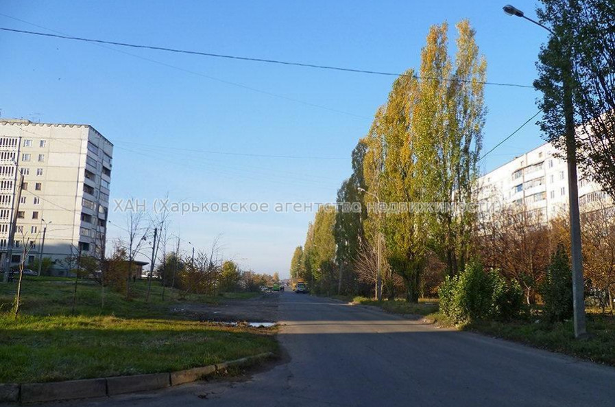 Продам квартиру, Зубарева Александра ул. , 3 кім., 64 м², косметический ремонт 