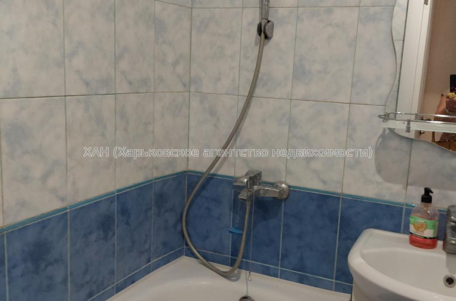 Сдам квартиру, Светлая ул. , 23Б , 2  ком., 44 м², капитальный ремонт 