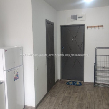 Продам квартиру, Михайлика ул. , 1  ком., 19 м², капитальный ремонт 