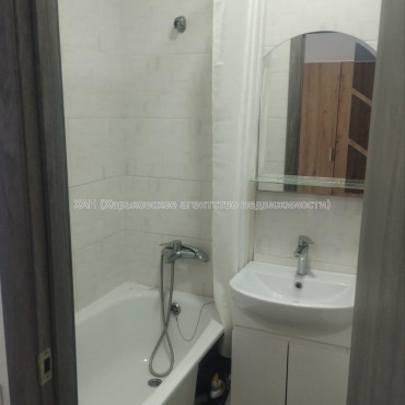 Продам квартиру, Михайлика ул. , 1  ком., 19 м², капитальный ремонт 