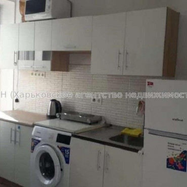 Продам квартиру, Михайлика ул. , 1  ком., 19 м², капитальный ремонт 