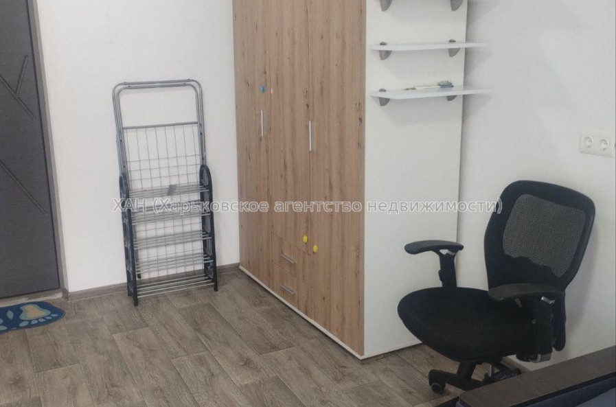 Продам квартиру, Михайлика ул. , 1 кім., 19 м², капитальный ремонт 