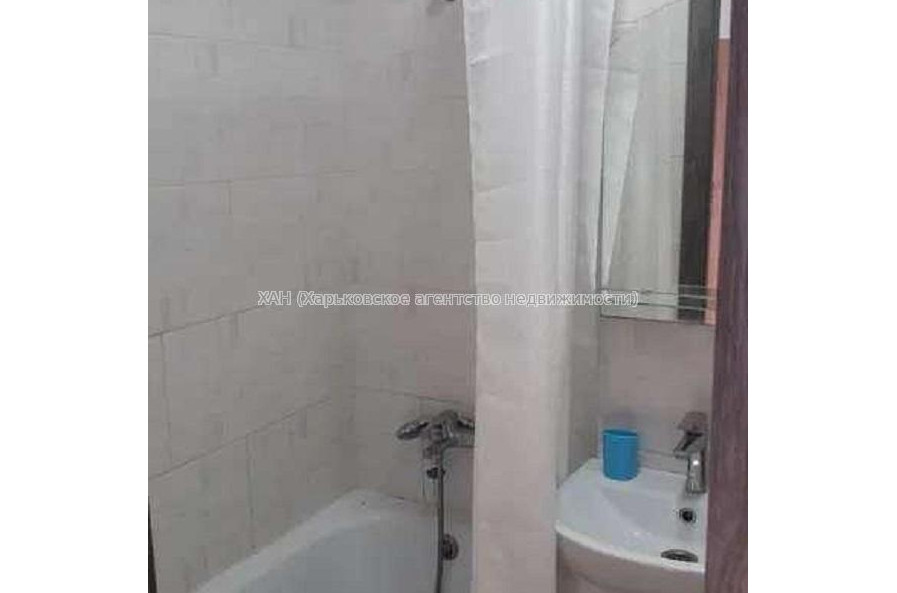 Продам квартиру, Михайлика ул. , 1 кім., 19 м², капитальный ремонт 
