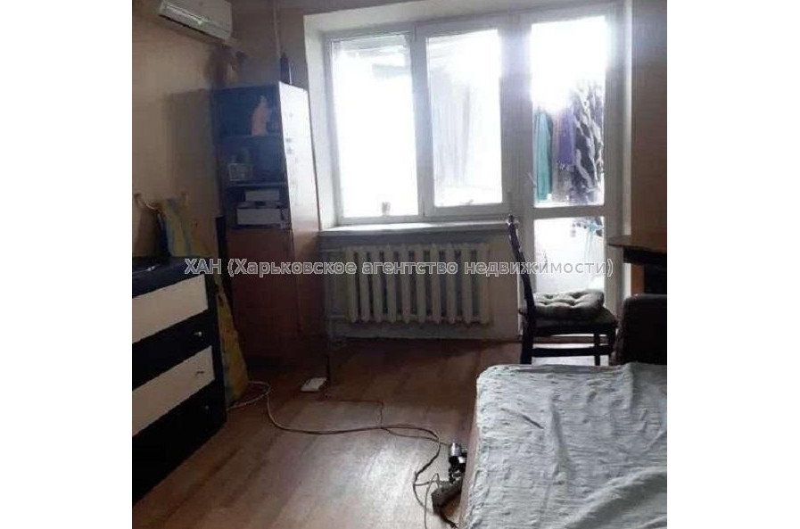 Продам квартиру, Владислава Зубенко ул. , 1 кім., 34 м², косметический ремонт 