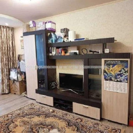 Продам квартиру, Двинская ул. , 2 кім., 45 м², капитальный ремонт
