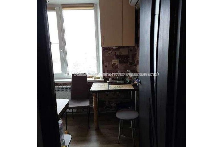 Продам квартиру, Двинская ул. , 2 кім., 45 м², капитальный ремонт 